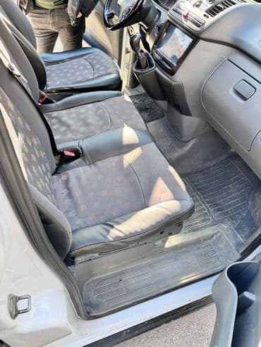 arendaya verilir: İcarəyə verilir.Depozit 500azn günü 40 manatdan.Uzun müddətli sürmək — 3