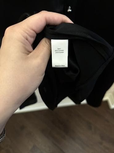 geyim qadin: Qara bluz/kofta - Rəng: Dərin qara - Dizayn: Düz kəsim, dairəvi yaxa — 3