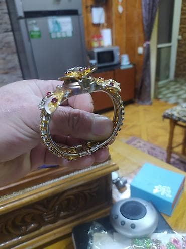 Браслеты: Bəzəkli qolbaqlar dəsti - Müxtəlif dizaynlı, daşla işlənmiş qadın — 1