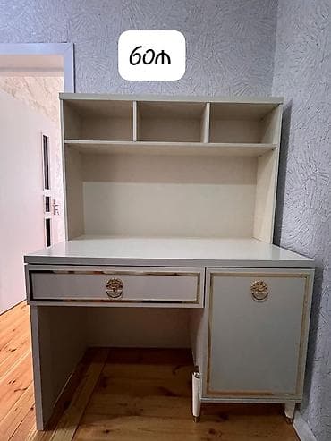 elmlər akademiyası: Yazı masası 60₼. Endirim yoxdurr.
Ünvan Xırdalan.(6640)
M Ⓜ️ — 1
