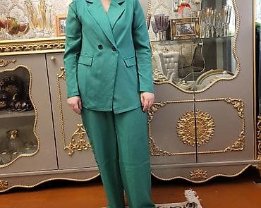 48 razmer nece xl di: Yaşıl kostyum L razmeri 1 dəfə istifadə olunub — 1