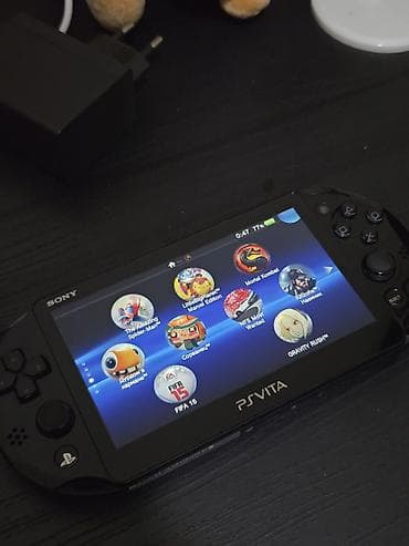 Xbox Series X: Sony PlayStation Vita (PS Vita) əl konsolu - Model: PCH-2016 (Slim — 1