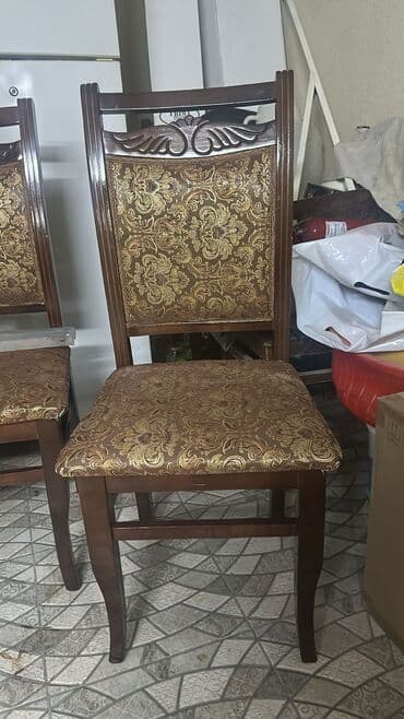 Qonaq otağı üçün, İşlənmiş, Stul