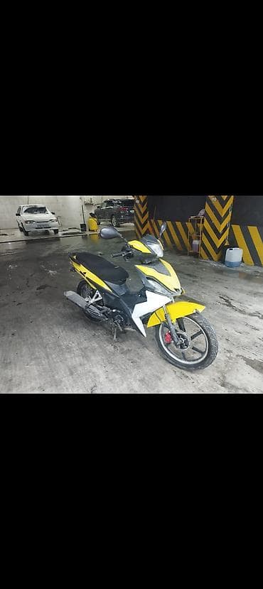 Məhsul: Sarı-qara rəngli skuter tipli motosiklet Təsvir: - Idman lalafo.az -da Məhsul: Sarı-qara rəngli skuter tipli motosiklet Təsvir: - Idman