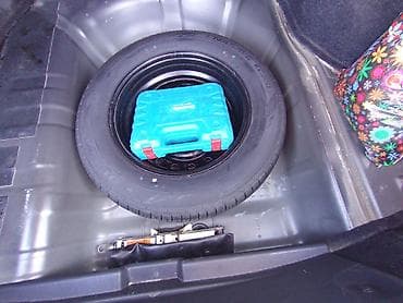 prius satışı: Nissan Sentra SV sedan - Korpus: qara rəng, 4 qapılı sedan, xrom ön — 8