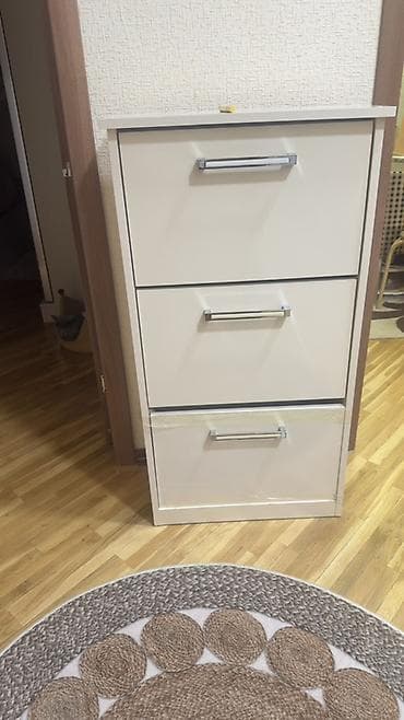 bakida hava saatliq: 3 qapılı, Ağ, Digər material Ayaqqabı dolabı — 1