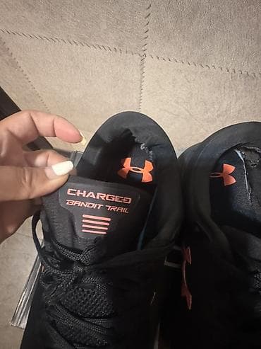 Мужская обувь: Original Under Armour Charged qaçış ayaqqabısı - Model: Under Armour — 7