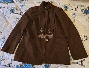 yun jaket: Qadınlar üçün şıq qəhvəyi blazer və uyğun şərf dəsti. - Klassik düz — 1