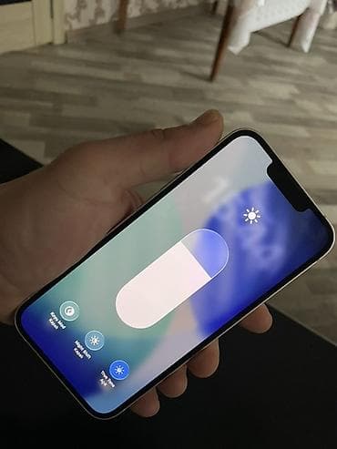 ikinci el apple 13: IPhone 13, Gümüşü, Face ID — 6