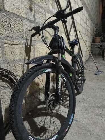 idmançı şəkilləri: İşlənmiş BMX velosipedi Adidas, 26", sürətlərin sayı: 7, Ünvandan götürmə — 2