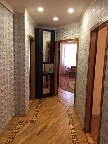 kirayə ev ayliq: Nizami metrosunun yaxınlığında 16 mertebeli binanın 3-cü mərtəbəsində — 12