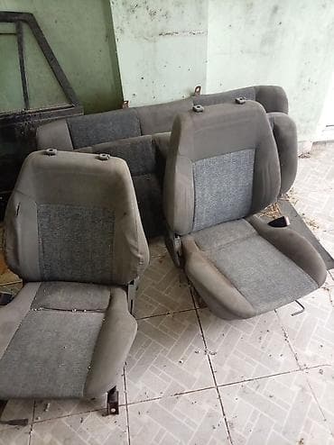 Məhsul: Avtomobil oturacaqları komplekti Təsvir: - Ön iki ədəd