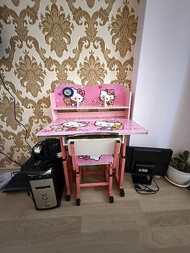 işlenmiş stul: Uşaq üçün masa və stul dəsti – Hello Kitty dizaynlı - Rəng: çəhrayı - — 2
