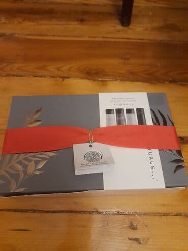 etirler: Kosmetik dəst, 4 məhsul — 4