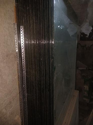 pencerə: Yeni Pəncərə şüşəsi, Еni: 2 sm, Uzunluğu: 2 sm — 2