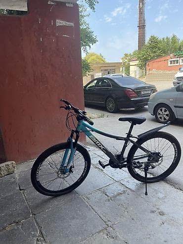 Ciddi aliciya endirim olacaq Şəhər və yüngül off-road üçün velosiped — 2