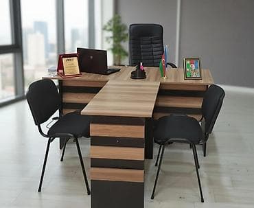 Yeni, Müdir üçün, Künc masa