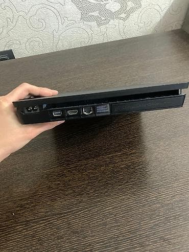 PlayStation 4 Slim oyun konsolu dəsti - Model: PS4 Slim (Sony) - — 2