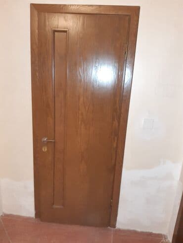 Tavan: Məhsul: Daxili otaq qapıları (taxta) Təsvir: - Klassik üslubda — 4