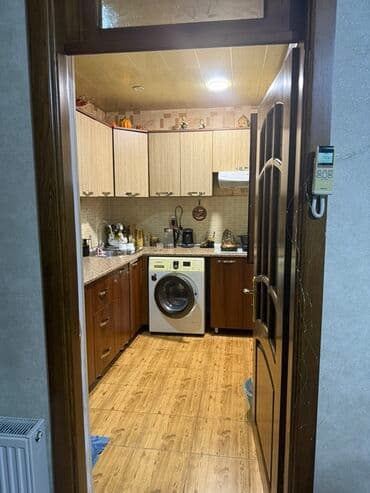 ehmedli neapol dairesi: Satılır: həyət evi - Plan: 2 otaq, mətbəx, geniş zal, sanitar qovşaq — 3