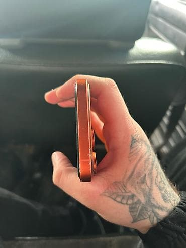 iphone 8 plus 64gb qiymeti: IPhone 17 Pro, 64 GB, Narıncı, Face ID — 5