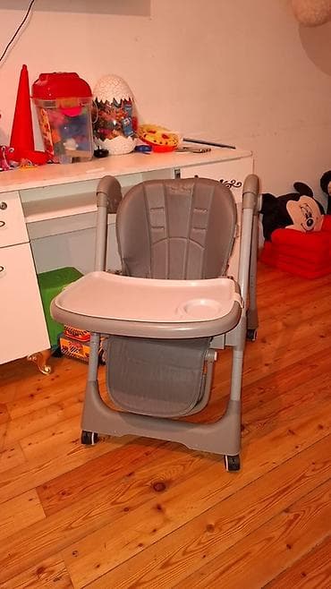 at yumşaq oyuncaqlar: Uşaq yemək stulu – boz rəngdə, təkərlidir, qatlanır. Qiymeti 60azn — 3