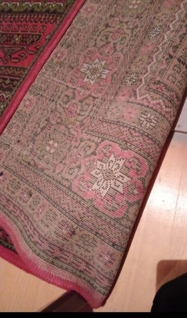 qedimi palaz: Xalça — 2