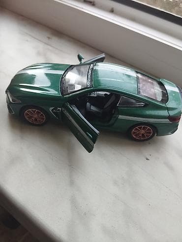e46 bmw: Model avtomobil – BMW M8 Competition (oyuncaq/kolleksiya modeli) - — 4