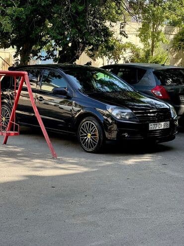 4 göz mersedes: Opel Astra – Hatchback Maşın normal vəziyətdədir xırda kosmetik — 2