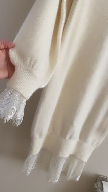 atlas don modelleri: Ağ yun don.Qol ucları və ətək krujevalı. Coco Baku mağazasından 120 — 4