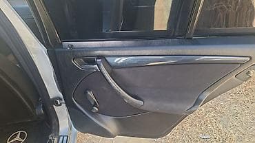 opel c: Mercedes-Benz C-Class: 1.8 l | 1998 il Sedan — 1