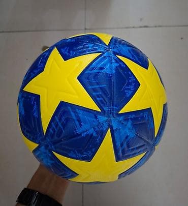 Futbol topları 20-25 azn Məhsul təsviri: - Peşəkar oyuna və məşqlərə