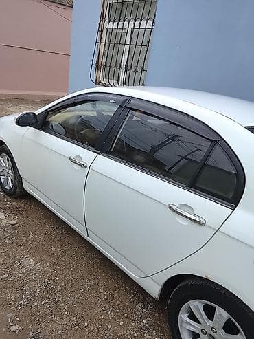 5 bolt disk: LIFAN Solano (620): 1.6 l | 2010 il 333444 km Sedan — 2