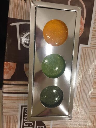 qarışqa yağı qiyməti: Sabun naborda original nina ricci parfumlu,hediyye de vermek olar — 2