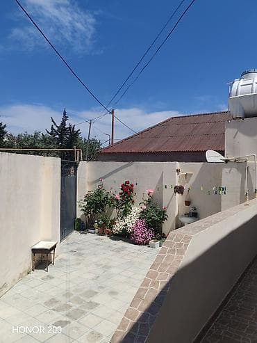 imişlidə ev satılır: Satılır: həyət evi Ünvan zığ 6 saylı Vərəm Dispanseri 3 otaqlı — 4