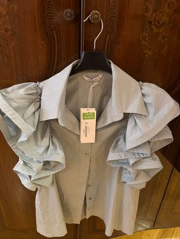 Yenidir etket üzerinde.Alınan qiymetde etketde var.85 azn alınıb.52Azn