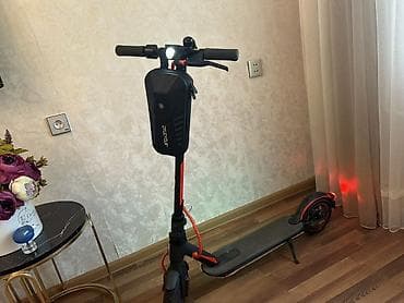 Elektrikli samokatlar: Skuterin heç bir problemi yoxdur. Bir ay işlənib . Üstündə lent — 8