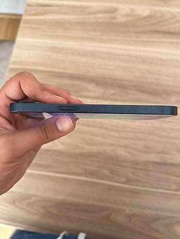 işlənmiş iphone 13 pro: IPhone 13, Qara, Face ID — 3
