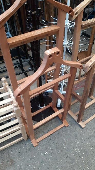 fistiq: Kostyumpalto, köynak asmaq üçün asilqan, Öfisda, idarada, evda — 4