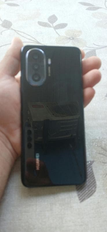 islenmis qaz: Huawei nova Y70 Plus, 64 GB, rəng - Qara, Barmaq izi, Face ID — 2