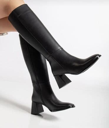 Ölçü: 37, rəng - Qara, Yeni