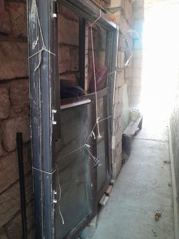 işlənmiş pəncərələr: İşlənmiş İkiqat şüşə paketi Plastik pəncərə, Еni: 1 sm, Uzunluğu: 1 sm — 1