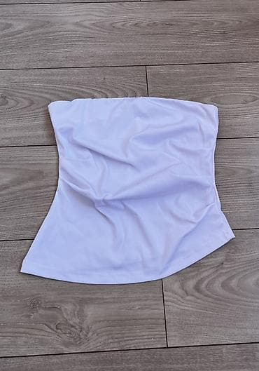 Ağ straplez kofta. S olcudur yenidir. Crop kimi qisa qalmir