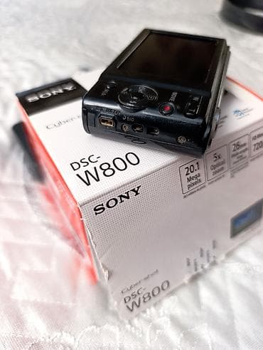 Sony Cyber-shot DSC-W800 rəqəmsal fotokamera Xüsusiyyətlər: - 20.1 MP — 3