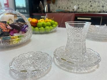 qapi dekoru: Orjinal TOM.12 neferlik stekan desti + 12 razetqa qabi yenidir.Cehiz — 3