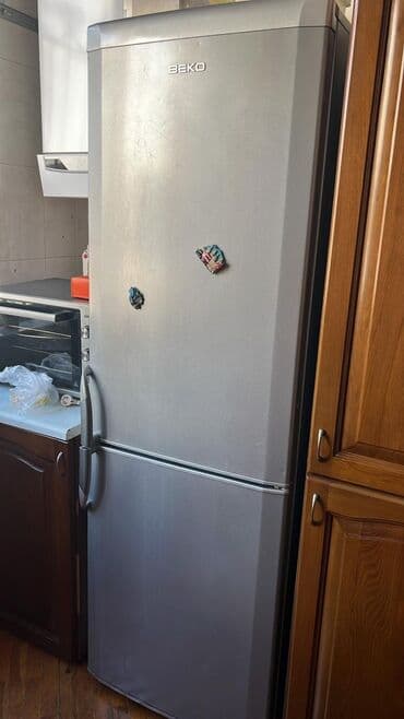 Техника для напитков: 2 двери Beko Холодильник Продажа, цвет - Серебристый — 1
