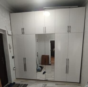 asperatorlar: Ağ rəngdə olan mətbəx mebeli dəsti. Qaz plitəsi və aspirator üçün — 19