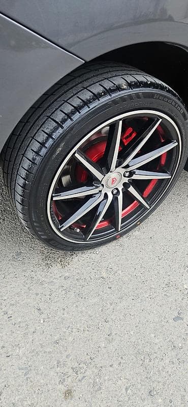 mercedes e 220: - Rəng: qara/polad effektli ön səth, qırmızı daxili halqa və — 3