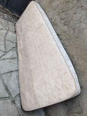 matras islenmis: Böyüklər üçün İşlənmiş Döşək, Ödənişli çatdırılma — 1