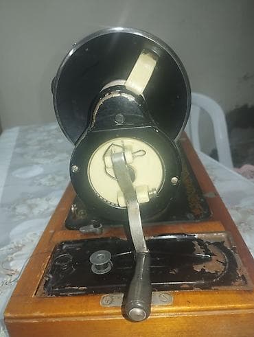 maşın velosiped: Mexanik tikiş maşını – retro dizayn - Brend nişanı: ZIM (sovet — 2